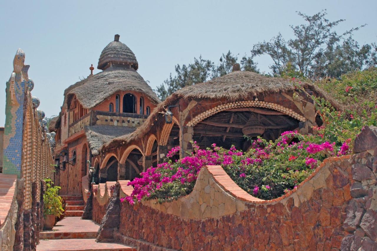 Sobo Bade Hotel Toubab Dialao Bagian luar foto