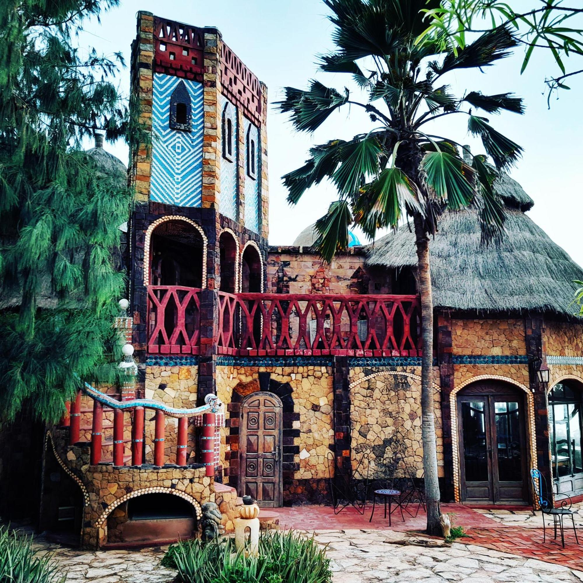 Sobo Bade Hotel Toubab Dialao Bagian luar foto